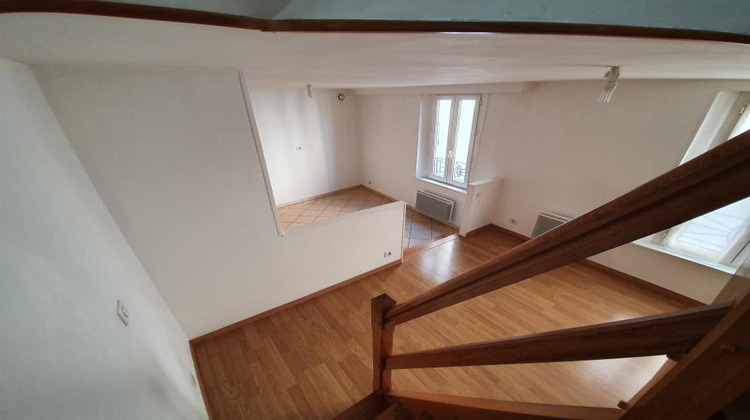 Ma-Cabane - Location Appartement AUBIGNY-SUR-NERE, 43 m²