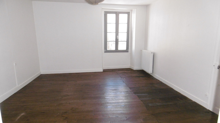 Ma-Cabane - Location Appartement AUBUSSON, 79 m²