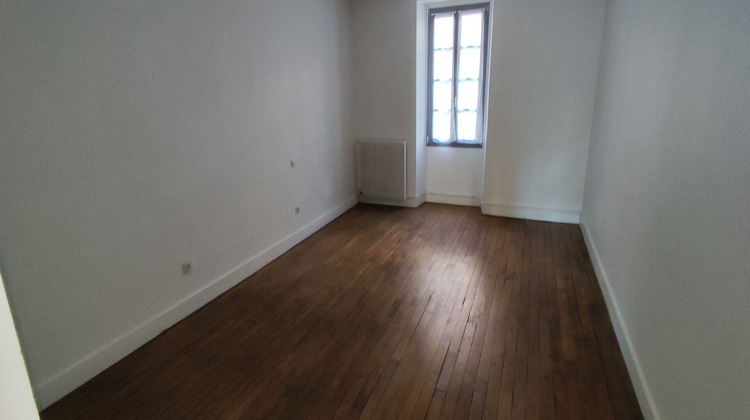 Ma-Cabane - Location Appartement AUBUSSON, 105 m²