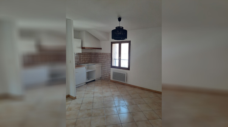 Ma-Cabane - Location Appartement AURIOL, 35 m²