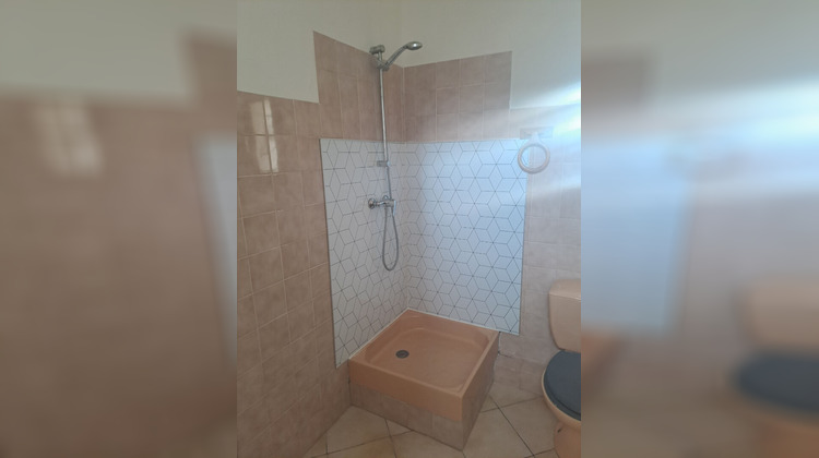 Ma-Cabane - Location Appartement AURIOL, 35 m²