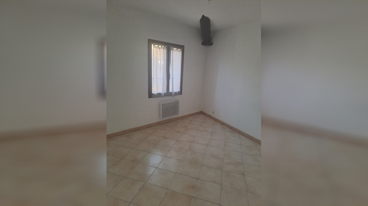 Ma-Cabane - Location Appartement AURIOL, 35 m²