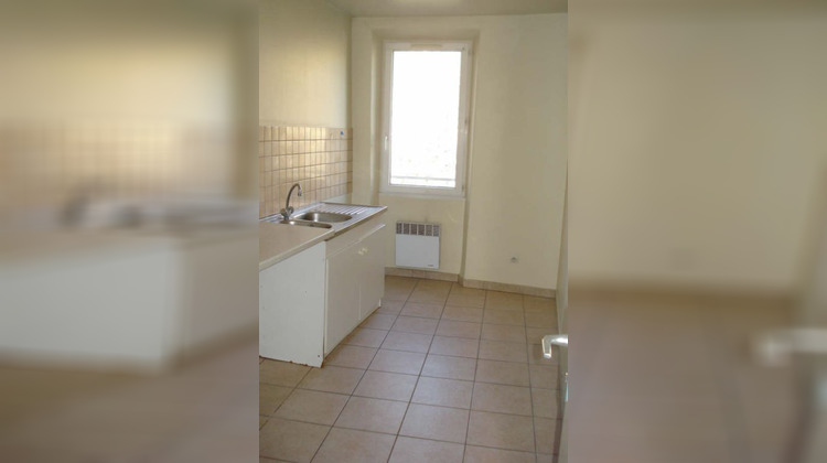 Ma-Cabane - Location Appartement AURIOL, 50 m²