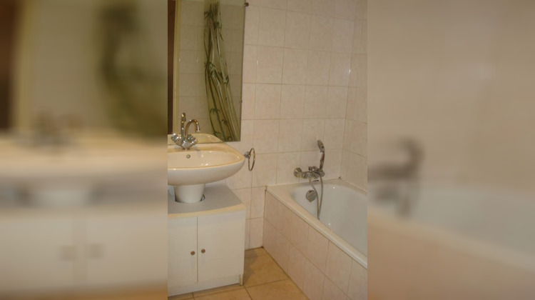 Ma-Cabane - Location Appartement AURIOL, 50 m²