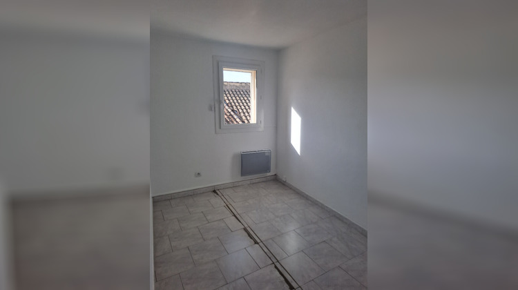Ma-Cabane - Location Appartement AURIOL, 40 m²