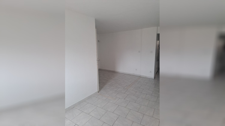 Ma-Cabane - Location Appartement AURIOL, 40 m²