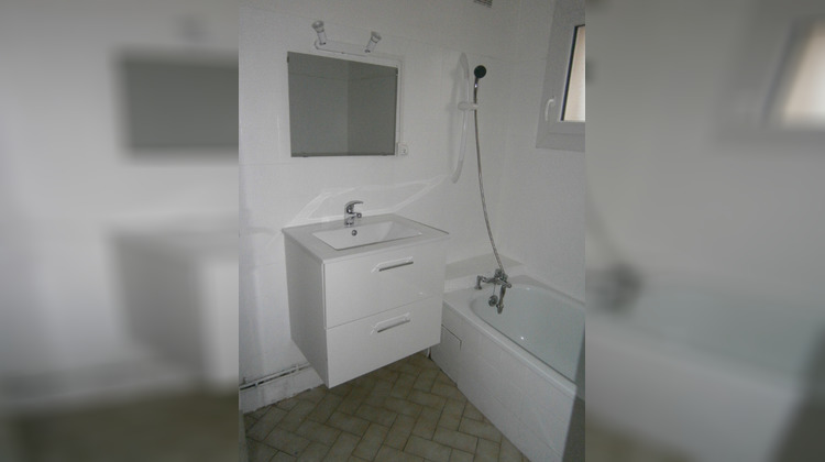 Ma-Cabane - Location Appartement AUTUN, 43 m²