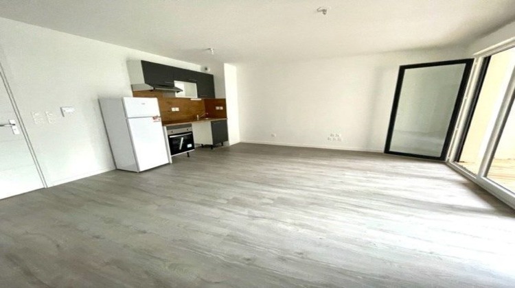 Ma-Cabane - Location Appartement AUZEVILLE TOLOSANE, 43 m²