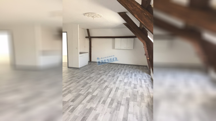 Ma-Cabane - Location Appartement Avesnes-le-Comte, 61 m²