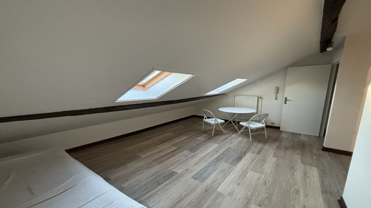 Ma-Cabane - Location Appartement Avesnes-sur-Helpe, 13 m²