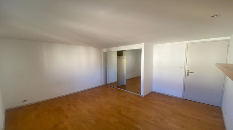 Ma-Cabane - Location Appartement AVIGNON, 65 m²