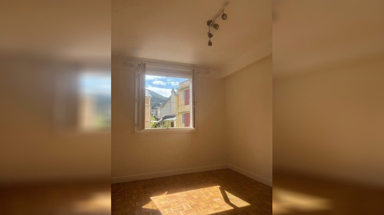Ma-Cabane - Location Appartement Bagnères-de-Bigorre, 67 m²