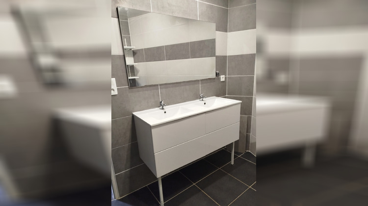 Ma-Cabane - Location Appartement Bagnères-de-Bigorre, 61 m²