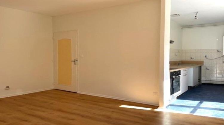 Ma-Cabane - Location Appartement Bagnères-de-Bigorre, 59 m²