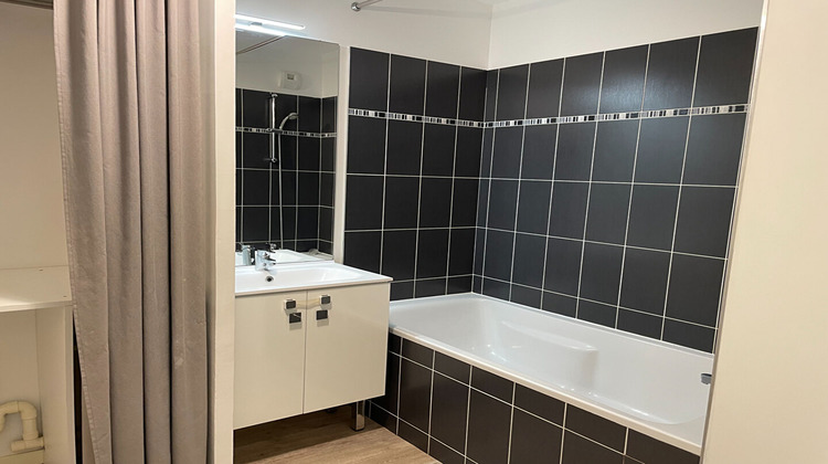 Ma-Cabane - Location Appartement BAGNEUX, 56 m²