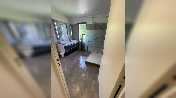 Ma-Cabane - Location Appartement Bagneux, 220 m²