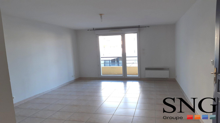 Ma-Cabane - Location Appartement Bagnols-sur-Cèze, 40 m²