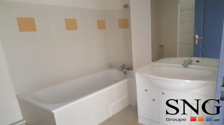 Ma-Cabane - Location Appartement Bagnols-sur-Cèze, 40 m²