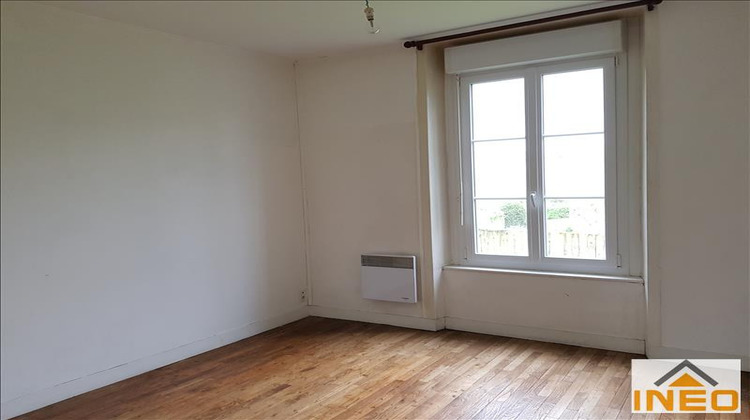 Ma-Cabane - Location Appartement BAGUER-MORVAN, 48 m²