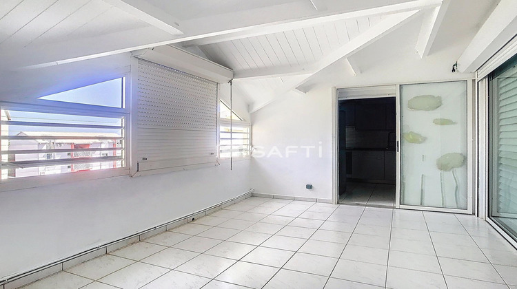 Ma-Cabane - Location Appartement Baie-Mahault, 58 m²
