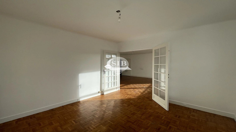 Ma-Cabane - Location Appartement Ballainvilliers, 77 m²