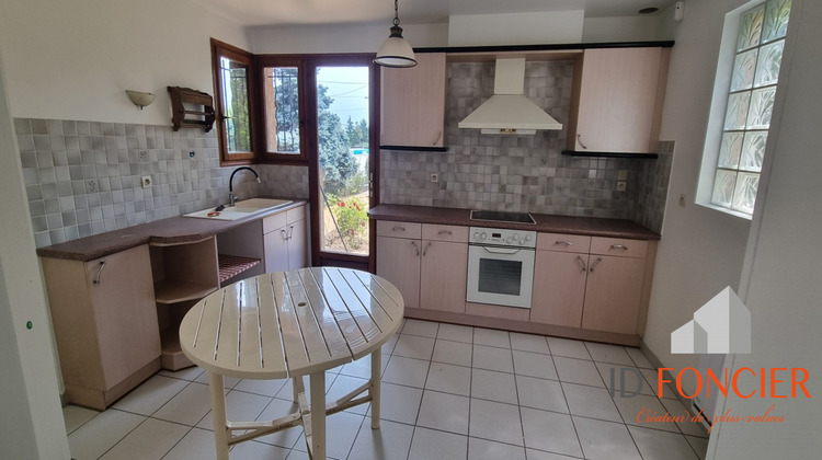 Ma-Cabane - Location Appartement Ballainvilliers, 84 m²