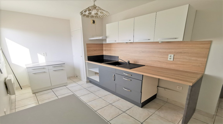 Ma-Cabane - Location Appartement Baraqueville, 63 m²