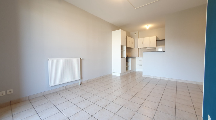 Ma-Cabane - Location Appartement BARAQUEVILLE, 45 m²