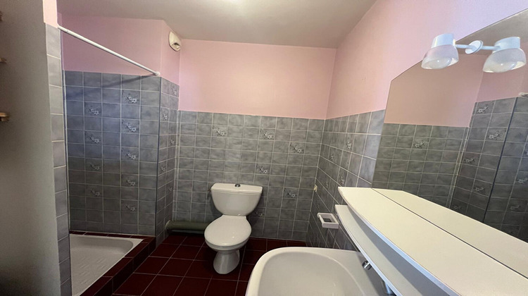 Ma-Cabane - Location Appartement BARAQUEVILLE, 35 m²