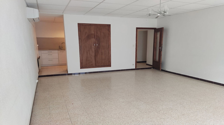 Ma-Cabane - Location Appartement BARJAC, 65 m²