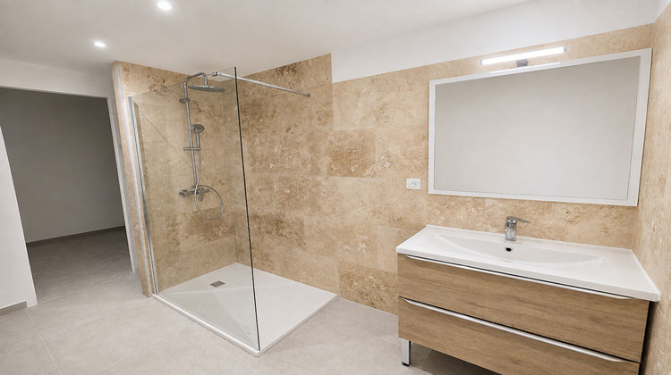 Ma-Cabane - Location Appartement BARJOLS, 60 m²