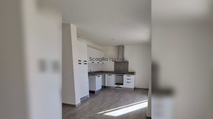 Ma-Cabane - Location Appartement Bastelicaccia, 52 m²