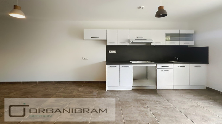 Ma-Cabane - Location Appartement Bastelicaccia, 53 m²