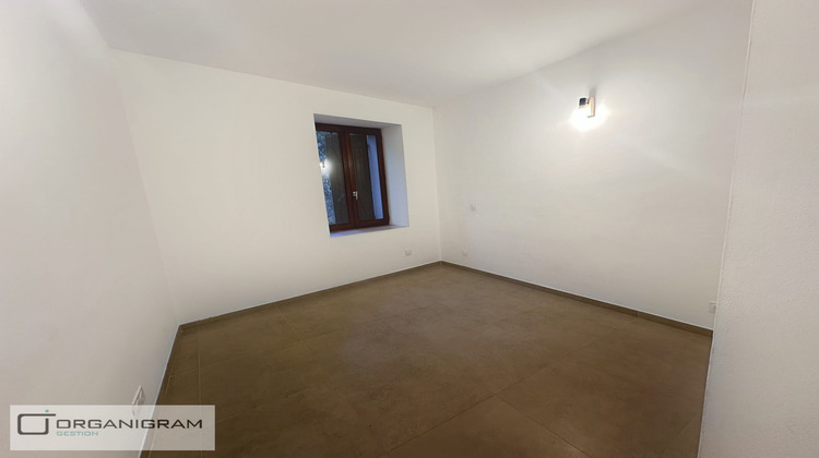 Ma-Cabane - Location Appartement Bastelicaccia, 119 m²