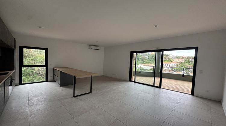 Ma-Cabane - Location Appartement BASTIA, 68 m²