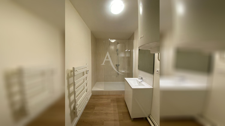 Ma-Cabane - Location Appartement BAULNE, 30 m²