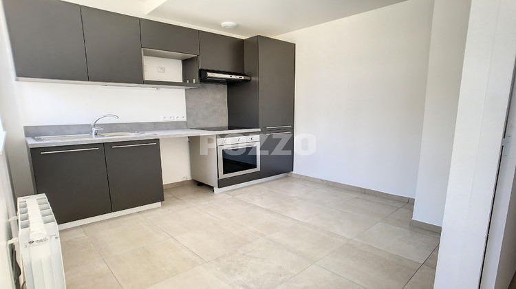 Ma-Cabane - Location Appartement BAYEUX, 72 m²