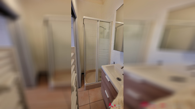 Ma-Cabane - Location Appartement Beaucaire, 26 m²