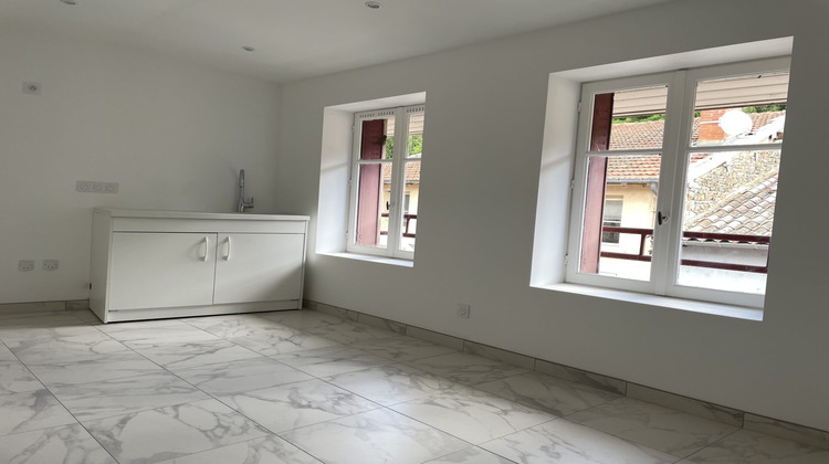 Ma-Cabane - Location Appartement Beaujeu, 48 m²