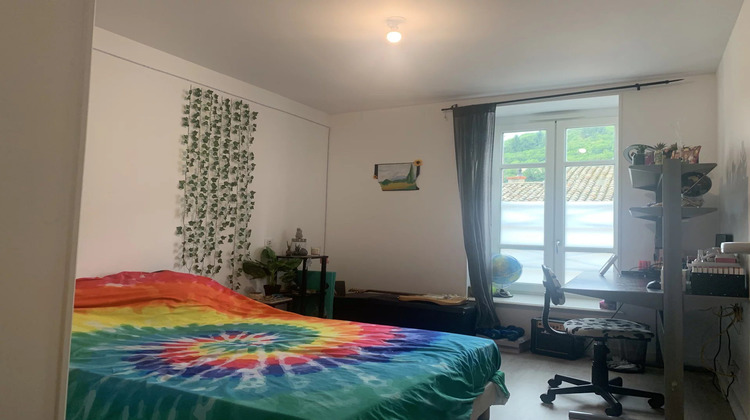 Ma-Cabane - Location Appartement Beaujeu, 83 m²