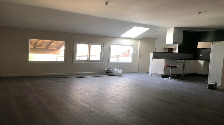 Ma-Cabane - Location Appartement Beaujeu, 64 m²