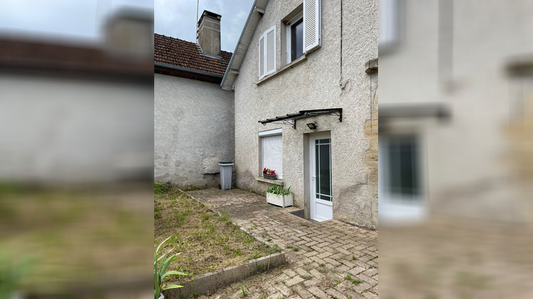 Ma-Cabane - Location Appartement BEAUJEU-SAINT-VALLIER-PIERREJUX-ET-QUITTEUR, 51 m²