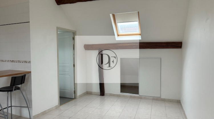 Ma-Cabane - Location Appartement Beaune-la-Rolande, 25 m²