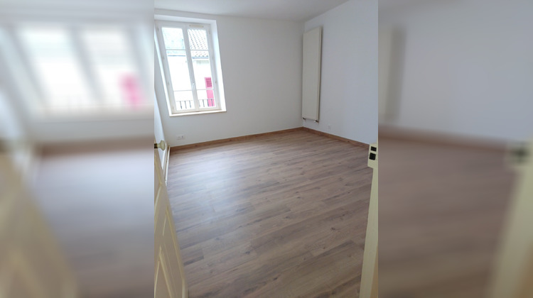 Ma-Cabane - Location Appartement Beaurepaire, 70 m²