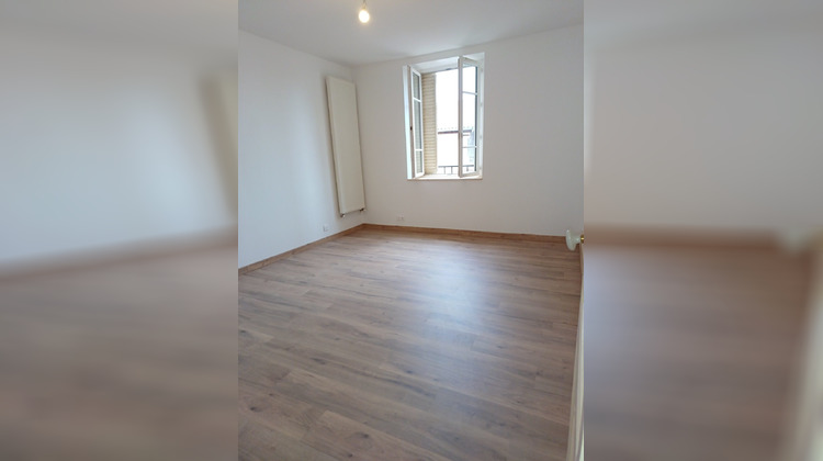 Ma-Cabane - Location Appartement Beaurepaire, 70 m²