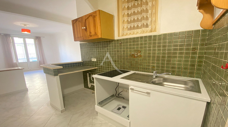 Ma-Cabane - Location Appartement BEAUSOLEIL, 28 m²
