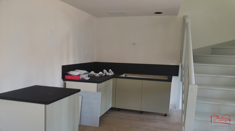 Ma-Cabane - Location Appartement Beauville, 82 m²