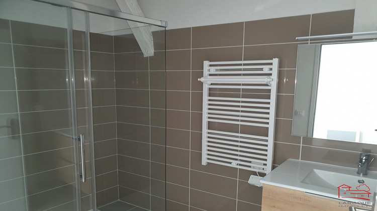 Ma-Cabane - Location Appartement Beauville, 82 m²