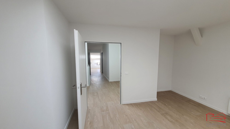 Ma-Cabane - Location Appartement Beauville, 82 m²