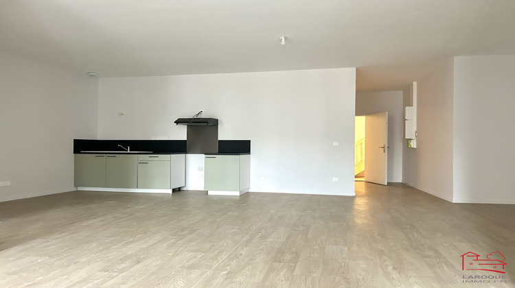 Ma-Cabane - Location Appartement Beauville, 88 m²